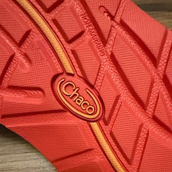 NWOT Chaco Orange and Yellow Rugged Strap Sandal - Picture 2 of 3